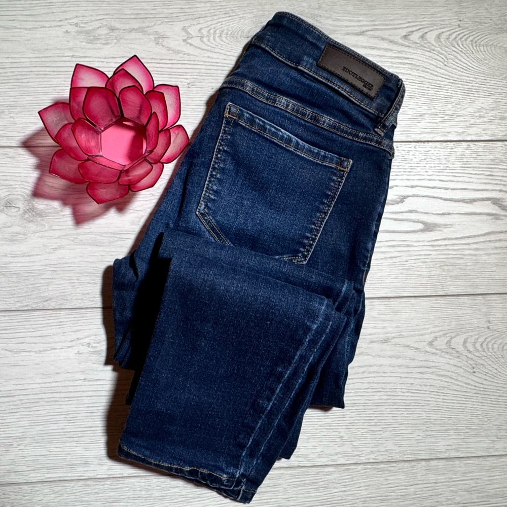 Bootlegger Skinny Jeans - Size 24 - Length 31”